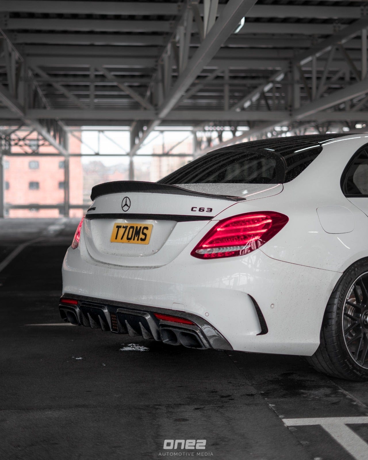 MERCEDES C63 W205 2014-2018 SALOON FULL CARBON FIBRE KIT - V2