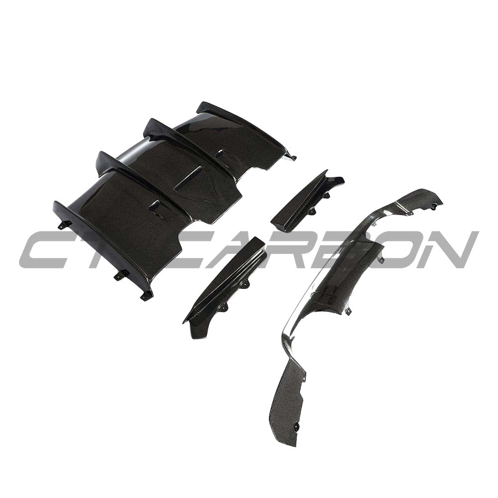BMW M3/M4 (F80 F82 F83) CARBON FIBRE DIFFUSER - V4
