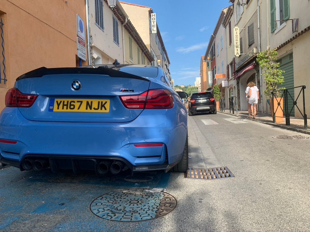 BMW M4 (F83) CONVERTIBLE FULL CARBON FIBRE KIT - V1