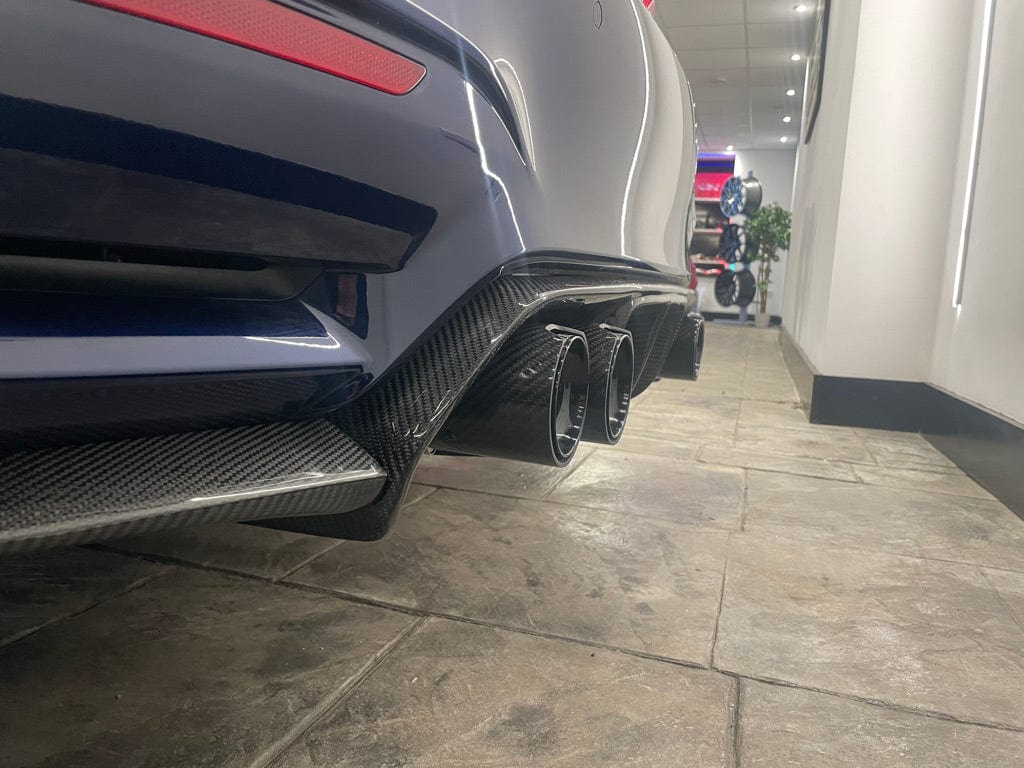 BMW M4 (F83) CONVERTIBLE FULL CARBON FIBRE KIT - V1