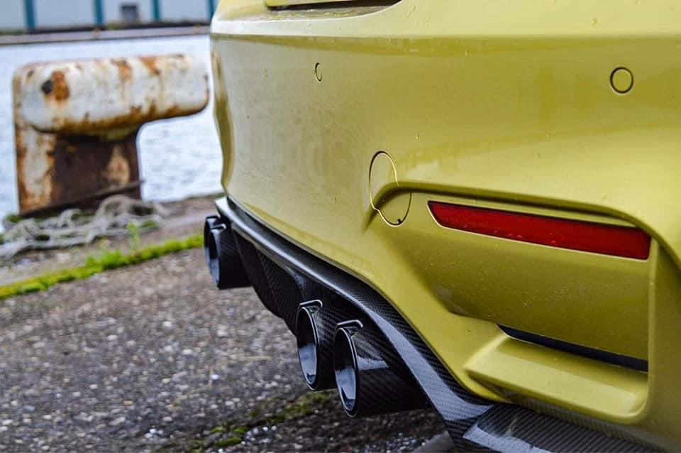 BMW M4 (F83) CONVERTIBLE FULL CARBON FIBRE KIT - V1