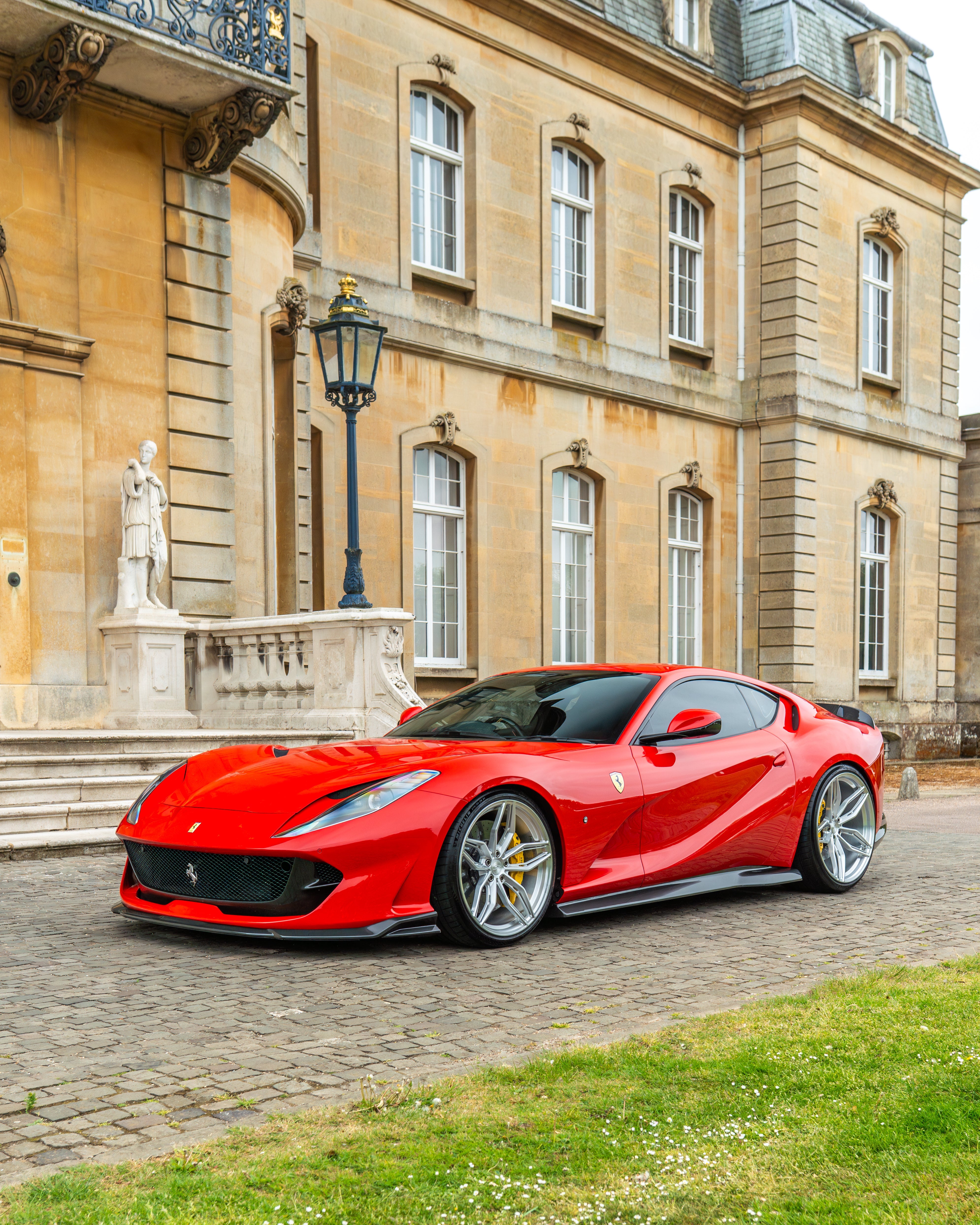 FERRARI 812 SUPERFAST CARBON FIBRE KIT V1 - CT DESIGN