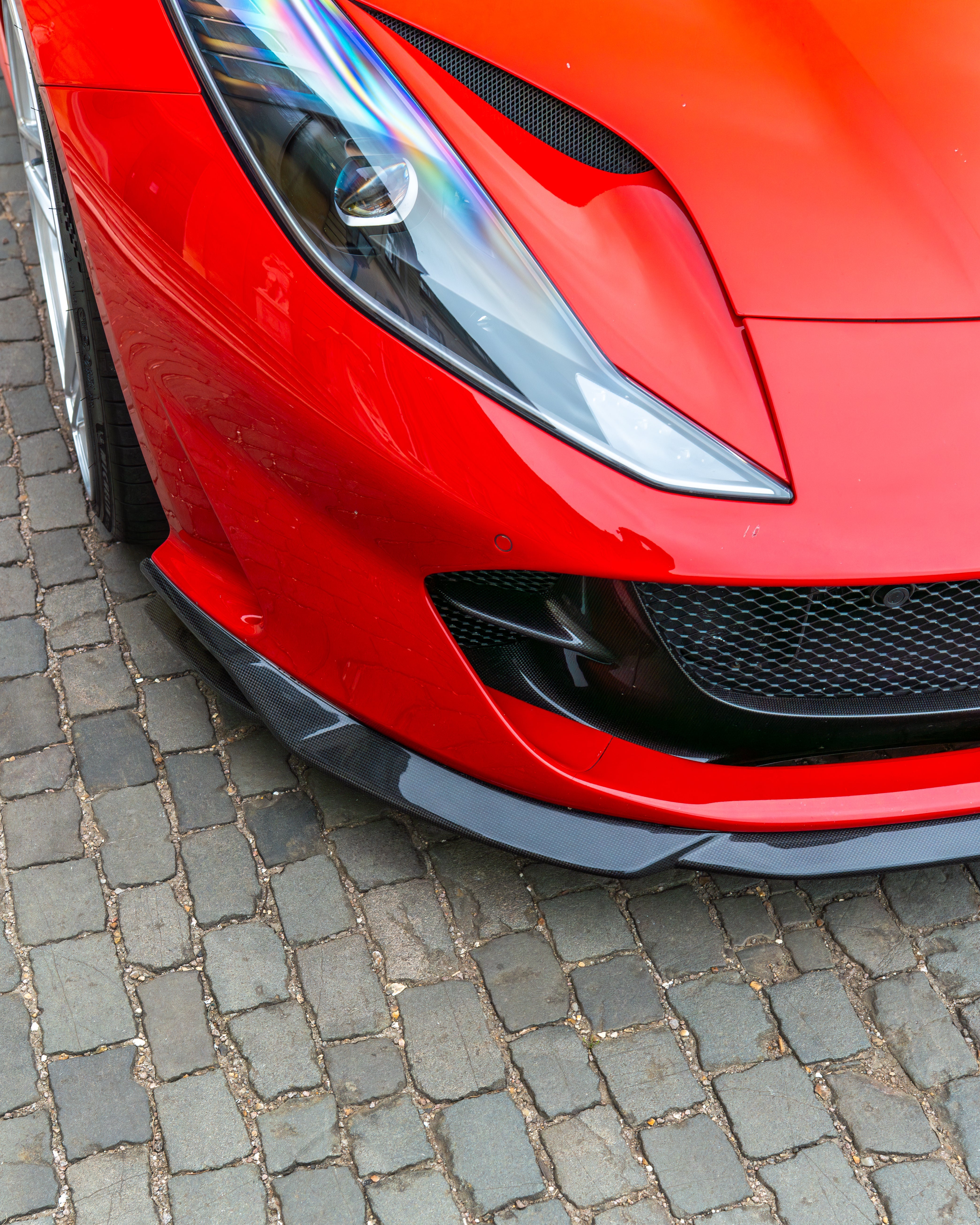 FERRARI 812 SUPERFAST CARBON FIBRE KIT V1 - CT DESIGN