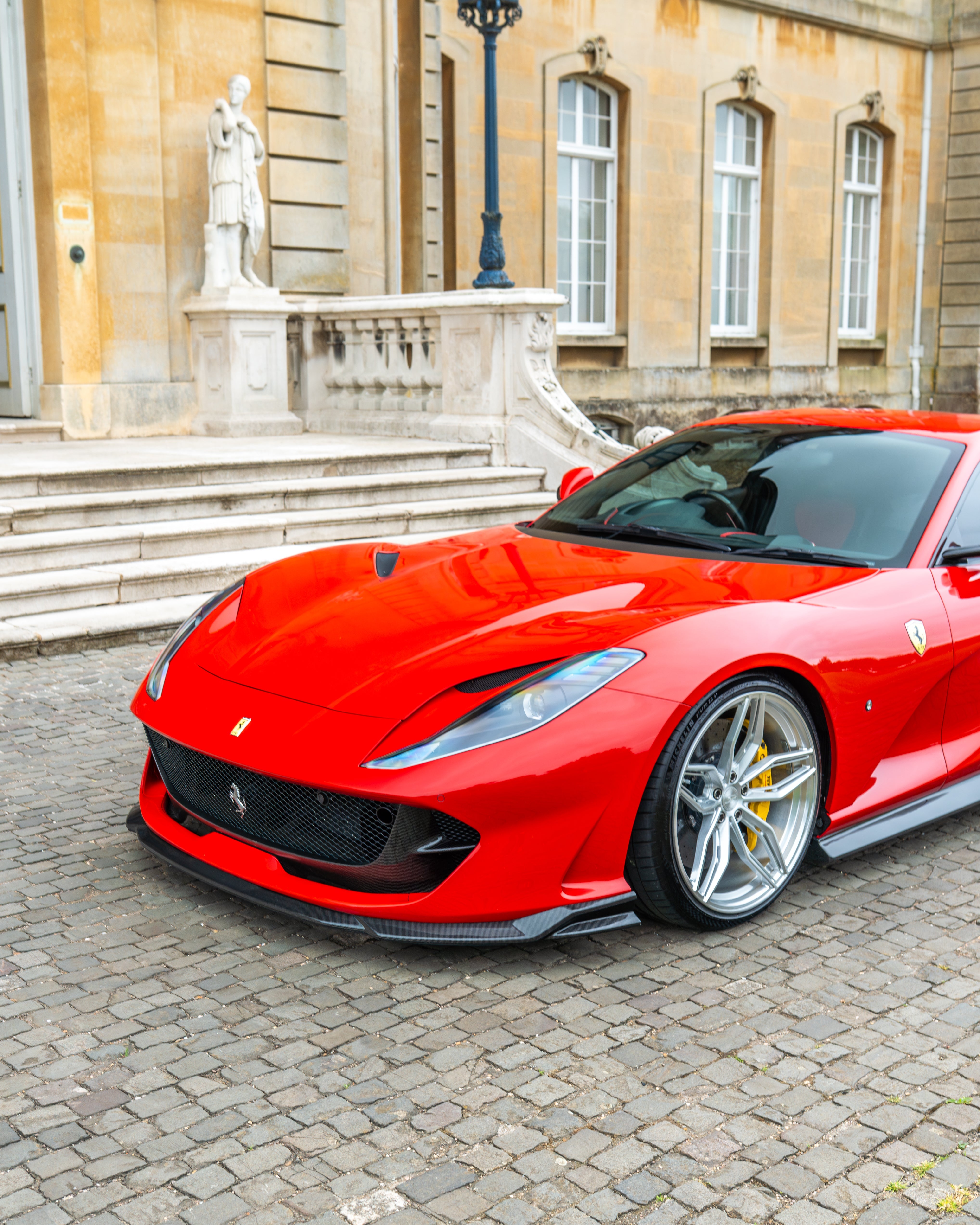 FERRARI 812 SUPERFAST CARBON FIBRE KIT V1 - CT DESIGN