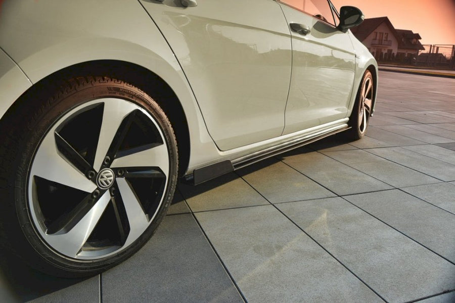 Maxton Design - RACING SIDE SKIRTS DIFFUSERS VW GOLF GTI 7.5 (2017-19)